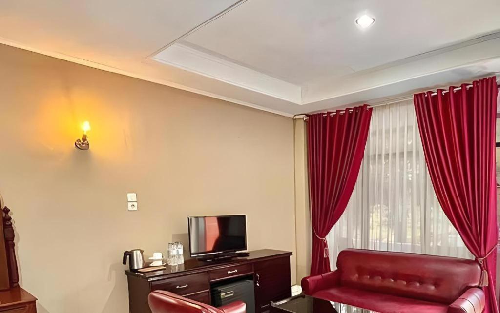 Hotel Benteng Bukittinggi Exterior photo