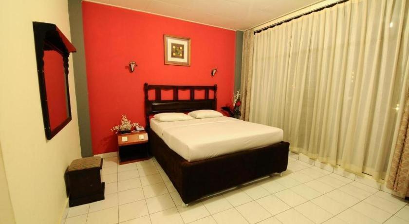 Hotel Benteng Bukittinggi Exterior photo