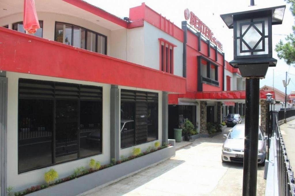 Hotel Benteng Bukittinggi Exterior photo